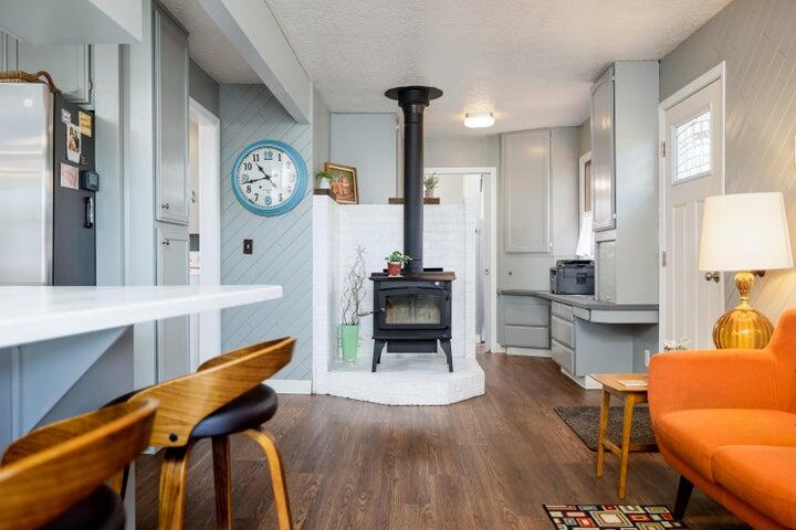 656 SW 13th Street