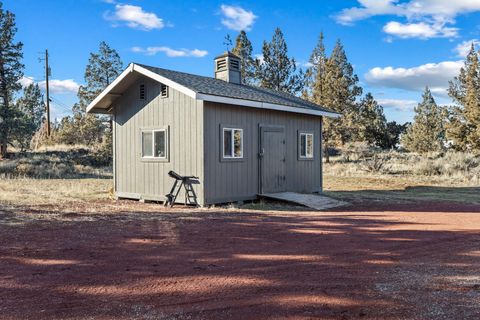 Tiny photo for 5800 NW 66th Lane, Redmond, OR 97756 (MLS # 220213664)