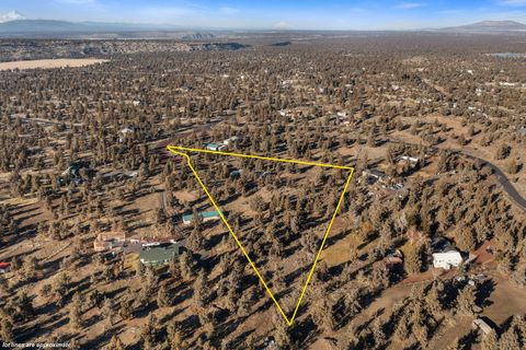 Tiny photo for 5800 NW 66th Lane, Redmond, OR 97756 (MLS # 220213664)