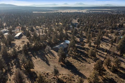 Tiny photo for 5800 NW 66th Lane, Redmond, OR 97756 (MLS # 220213664)