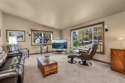 Tiny photo for 5800 NW 66th Lane, Redmond, OR 97756 (MLS # 220213664)