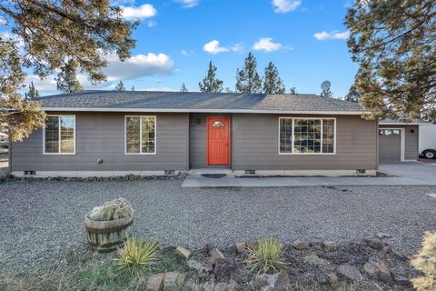 Tiny photo for 5800 NW 66th Lane, Redmond, OR 97756 (MLS # 220213664)