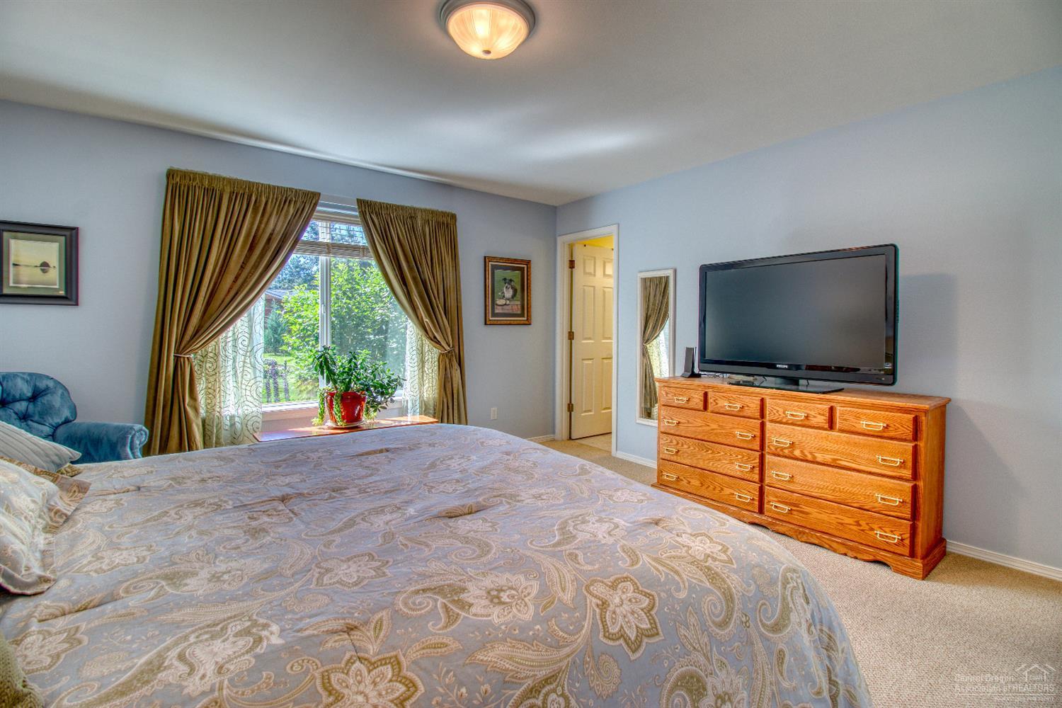 Hollow Pine Estate - Residential