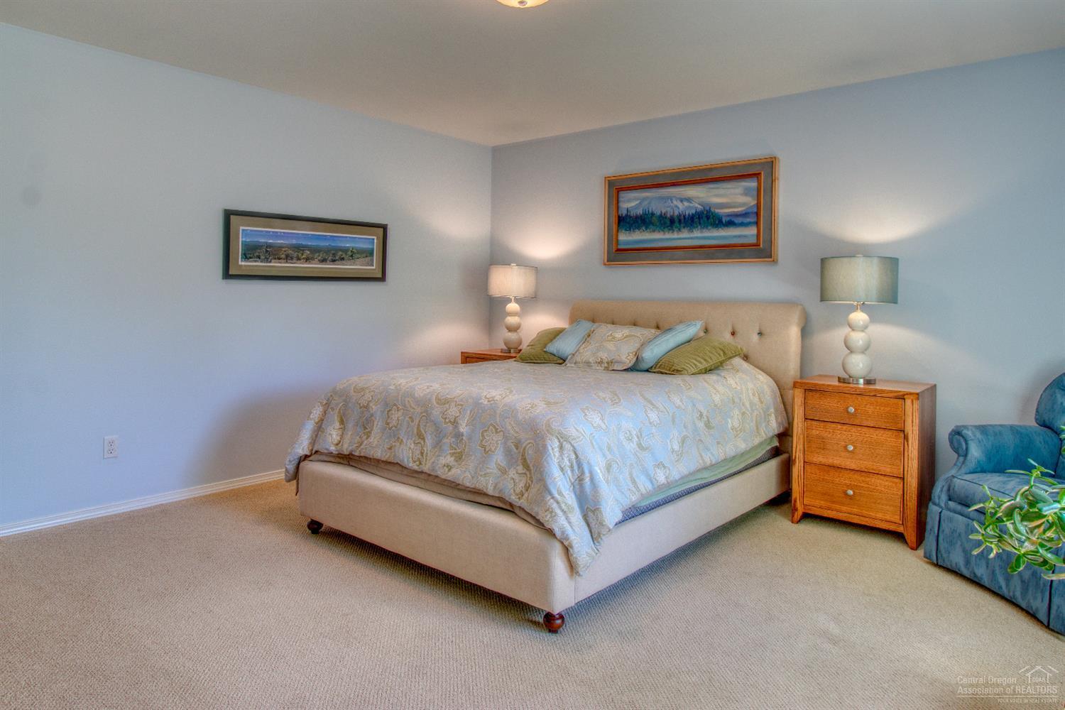Hollow Pine Estate - Residential