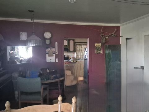 Tiny photo for 406 Sharp Road, Midland, OR 97634 (MLS # 220217407)