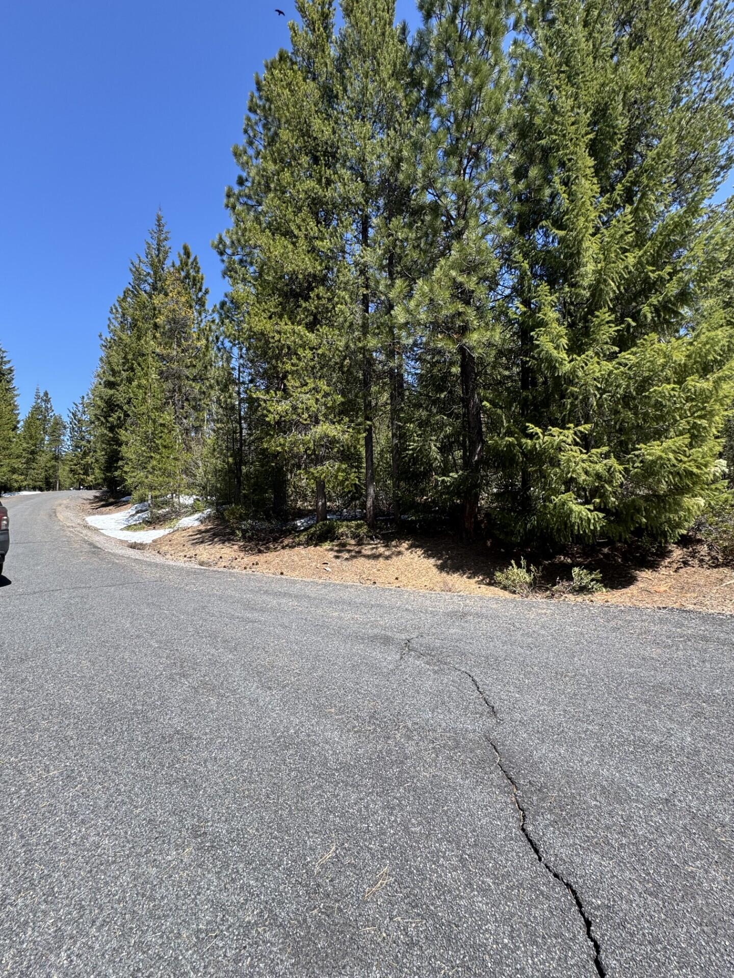 Diamond Peaks - Land