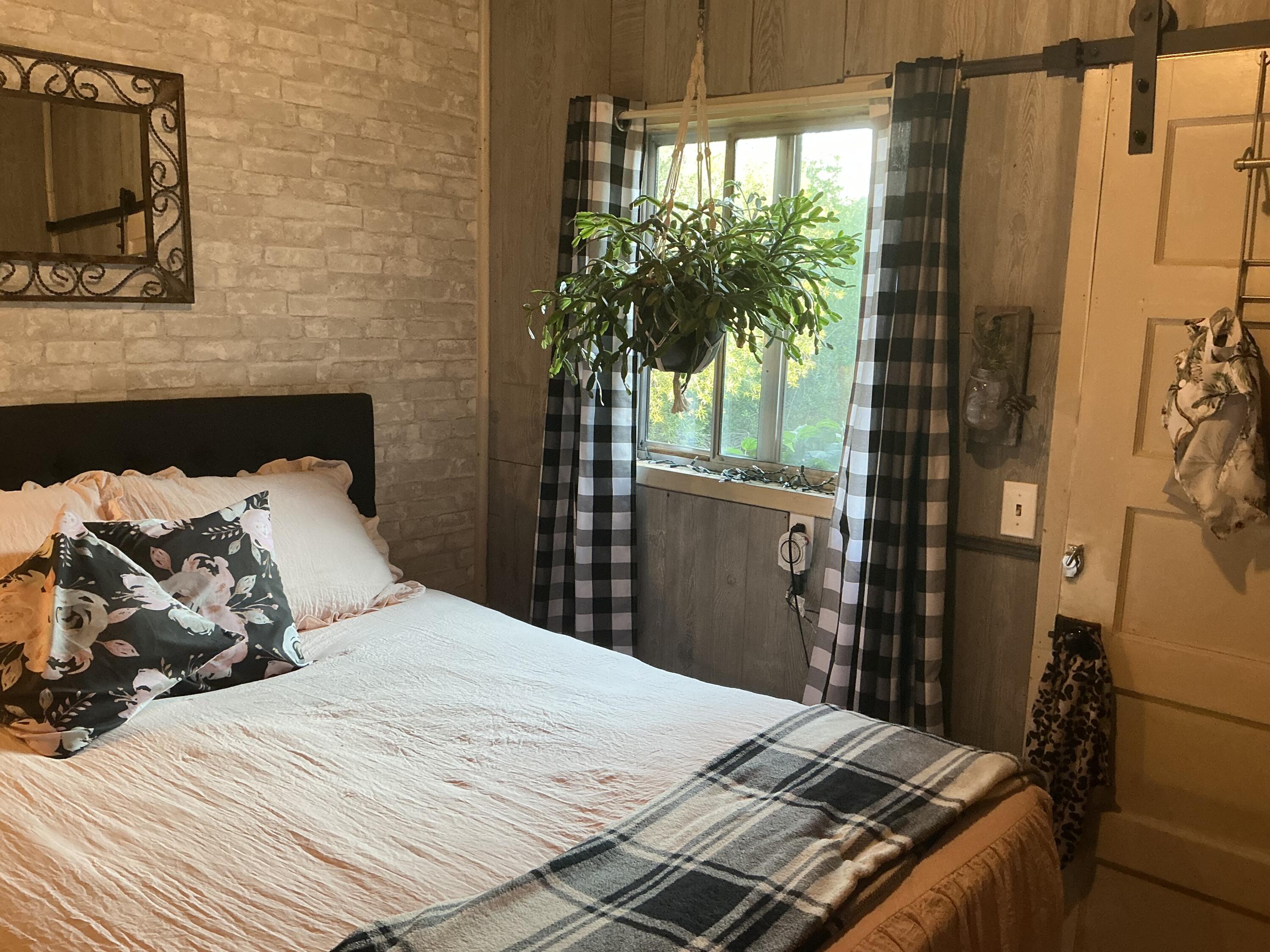 Lazy River West - Land