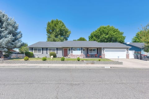 Tiny photo for 2741 Brae Drive, Medford, OR 97501 (MLS # 220224574)