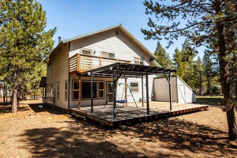 Tiny photo for 51577 Ash Road, La Pine, OR 97739 (MLS # 220215160)