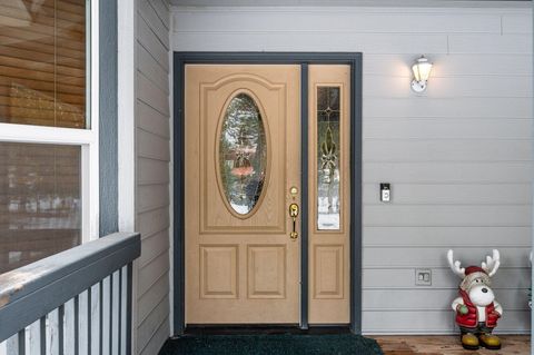 Tiny photo for 51577 Ash Road, La Pine, OR 97739 (MLS # 220215160)