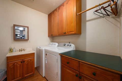 Tiny photo for 51577 Ash Road, La Pine, OR 97739 (MLS # 220215160)