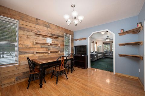 Tiny photo for 51577 Ash Road, La Pine, OR 97739 (MLS # 220215160)