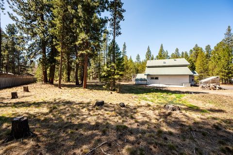 Tiny photo for 51577 Ash Road, La Pine, OR 97739 (MLS # 220215160)