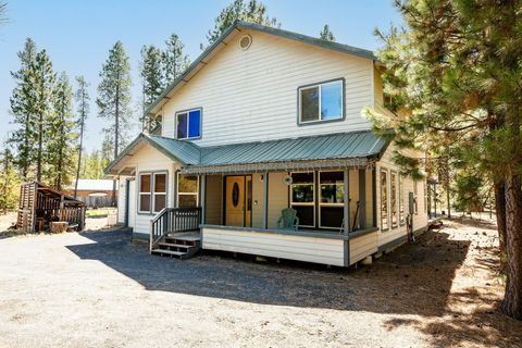 Tiny photo for 51577 Ash Road, La Pine, OR 97739 (MLS # 220215160)