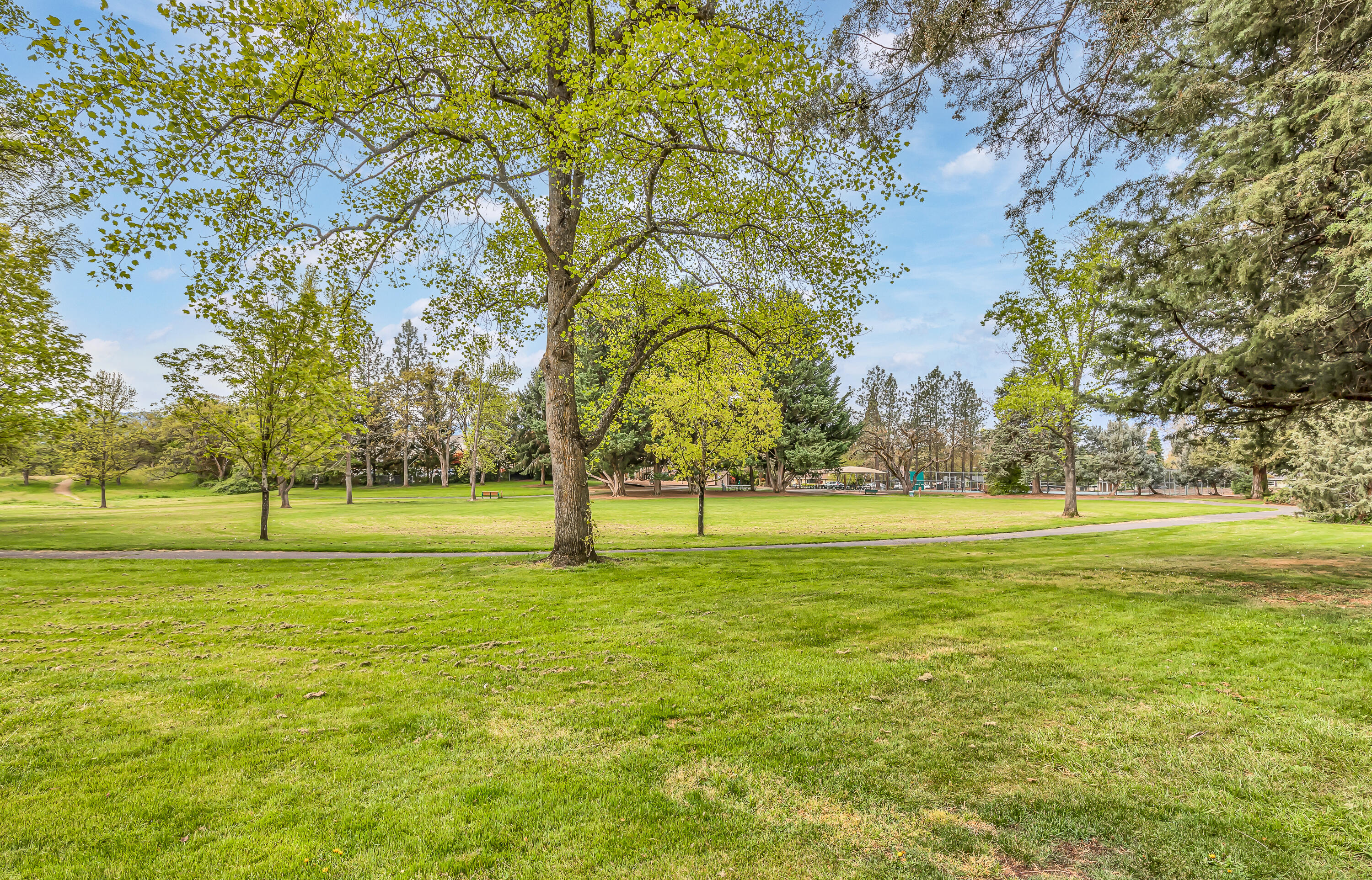 Siskiyou Heights Addition - Residential