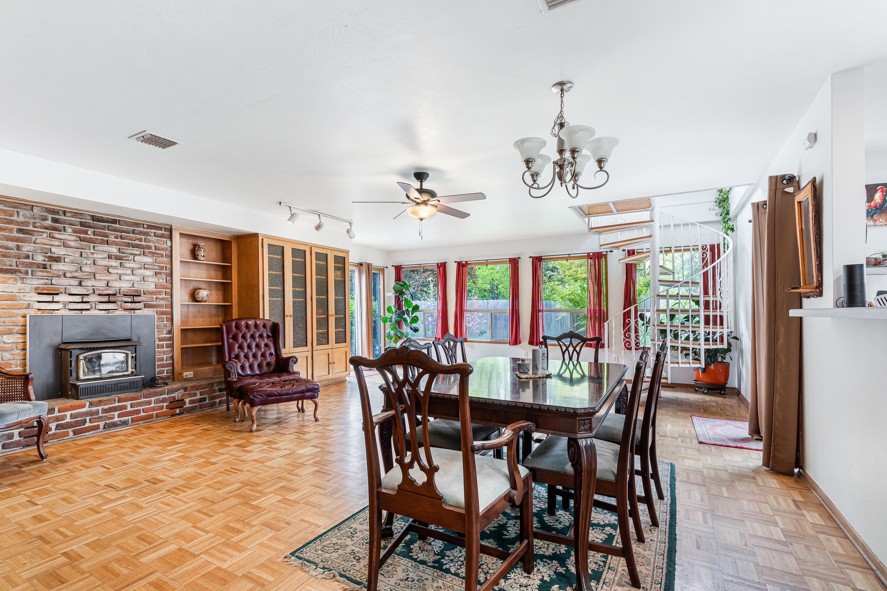 Siskiyou Heights Addition - Residential