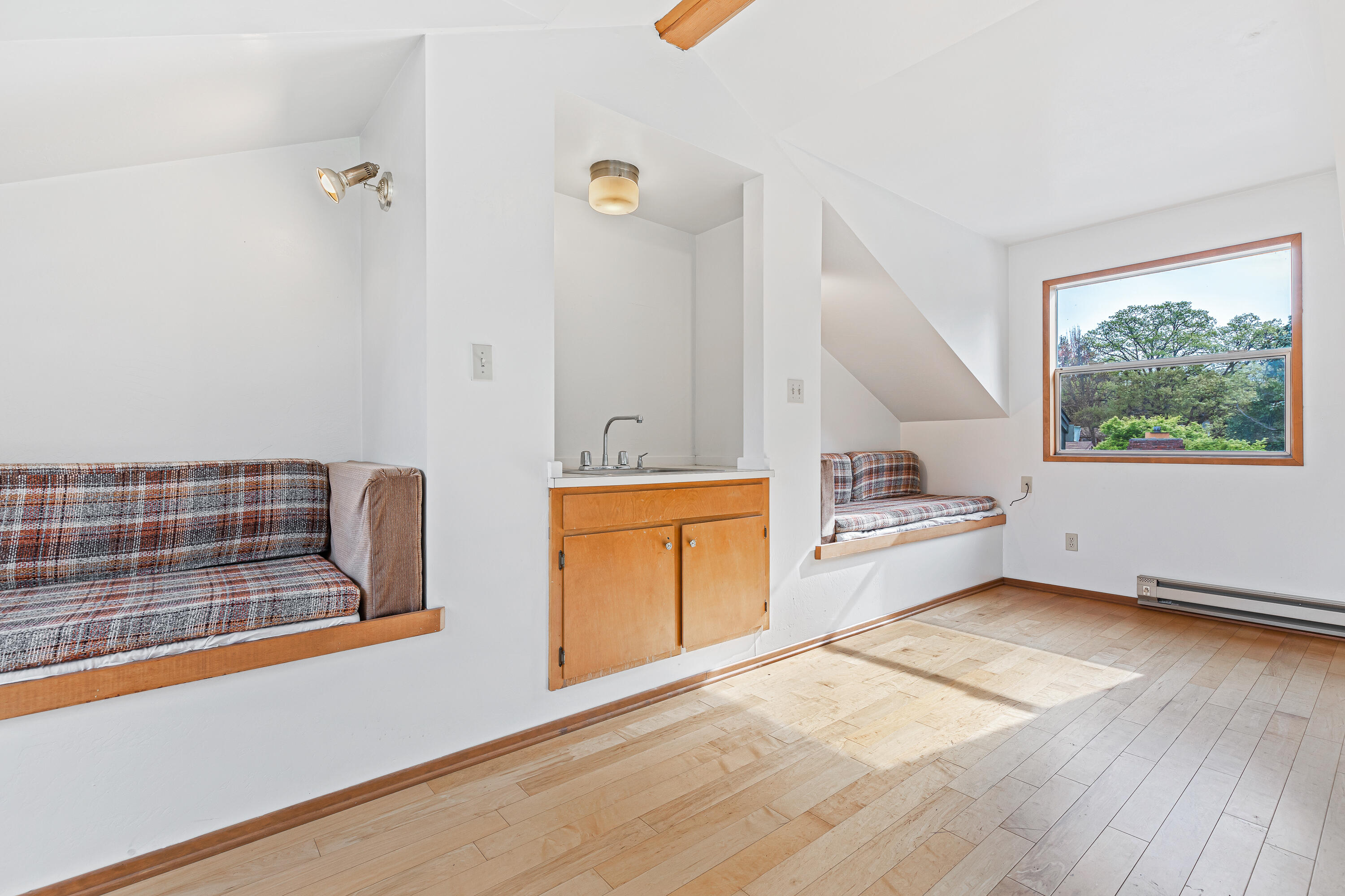 Siskiyou Heights Addition - Residential