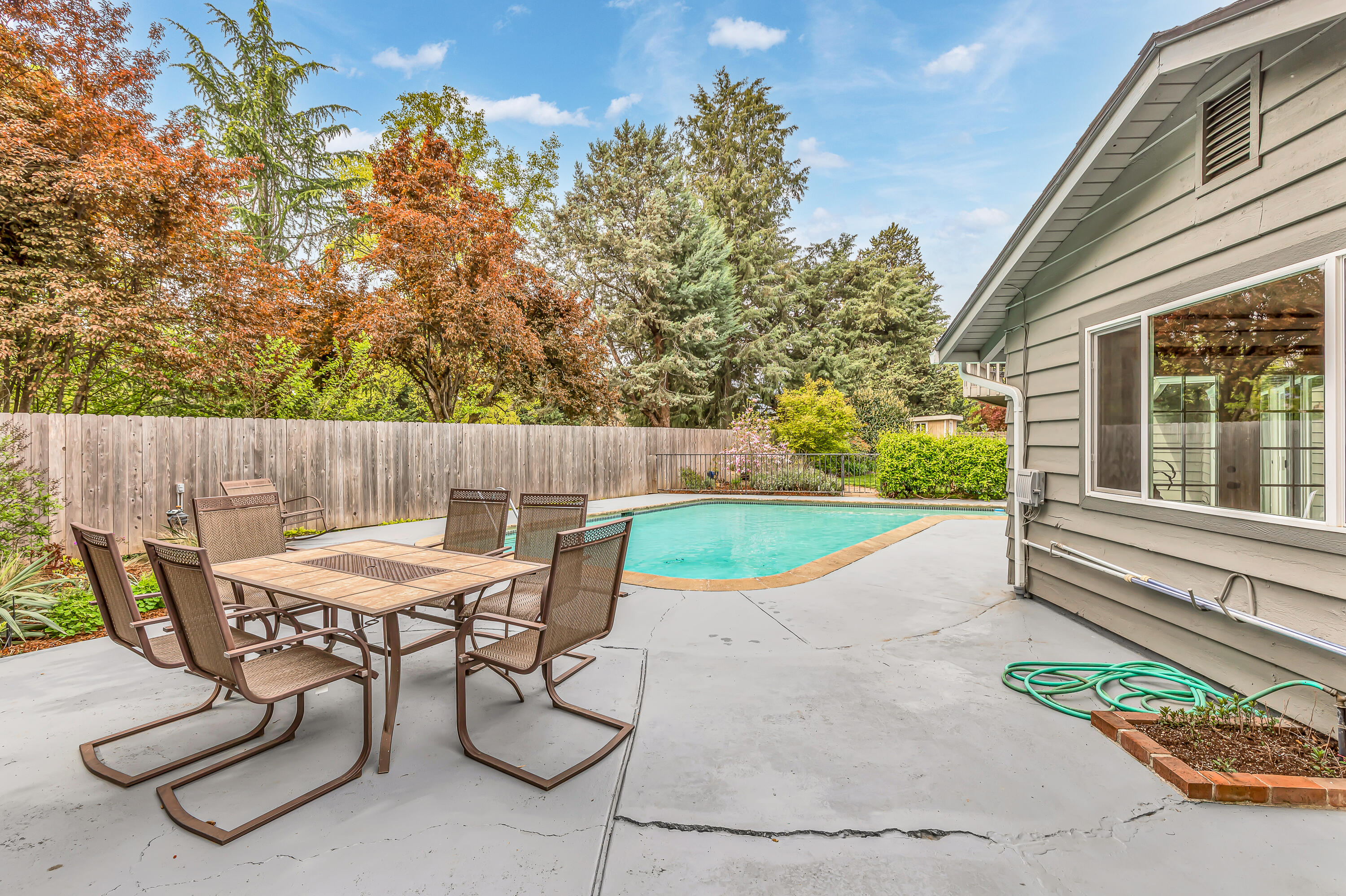 Siskiyou Heights Addition - Residential