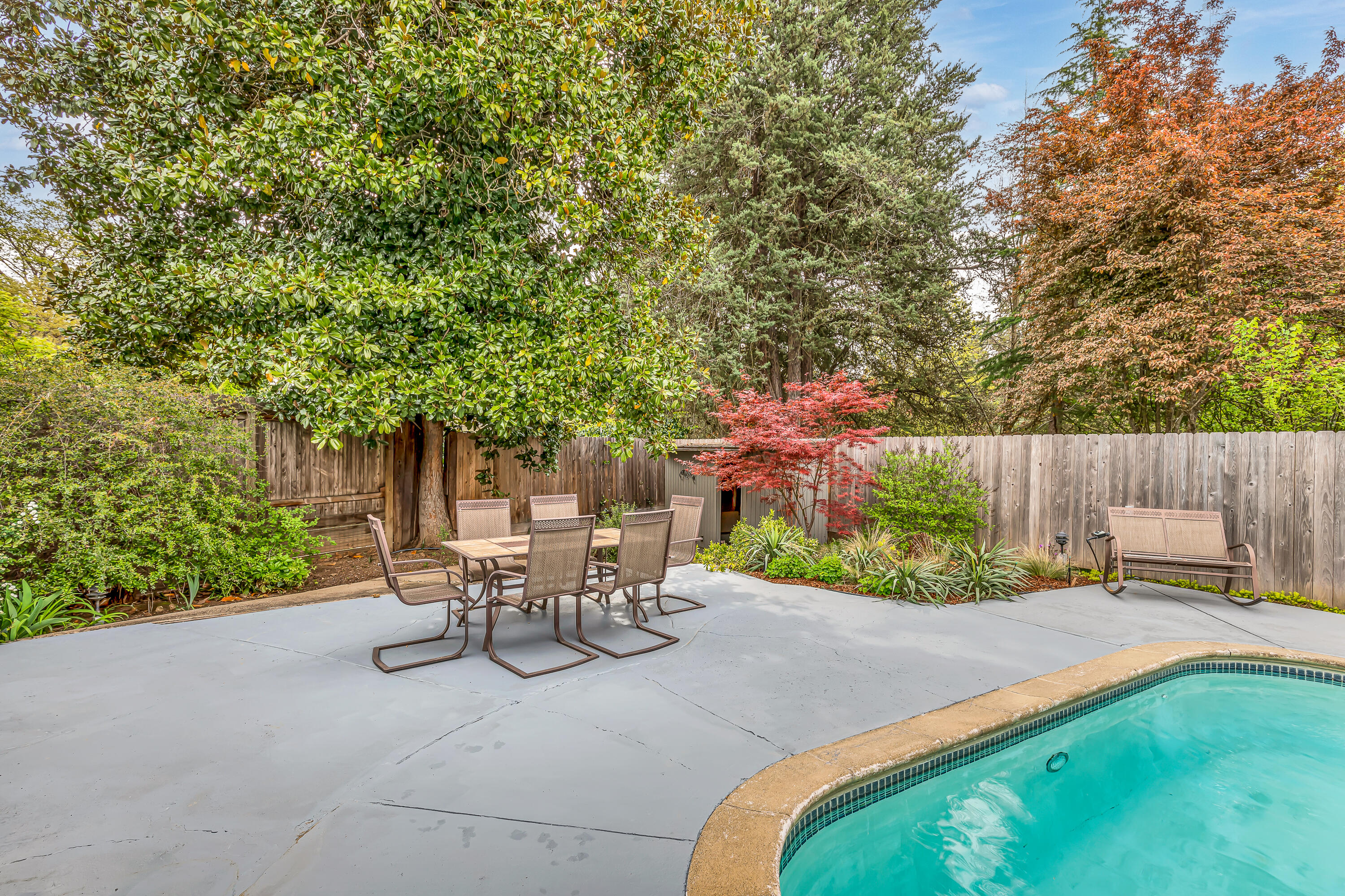 Siskiyou Heights Addition - Residential