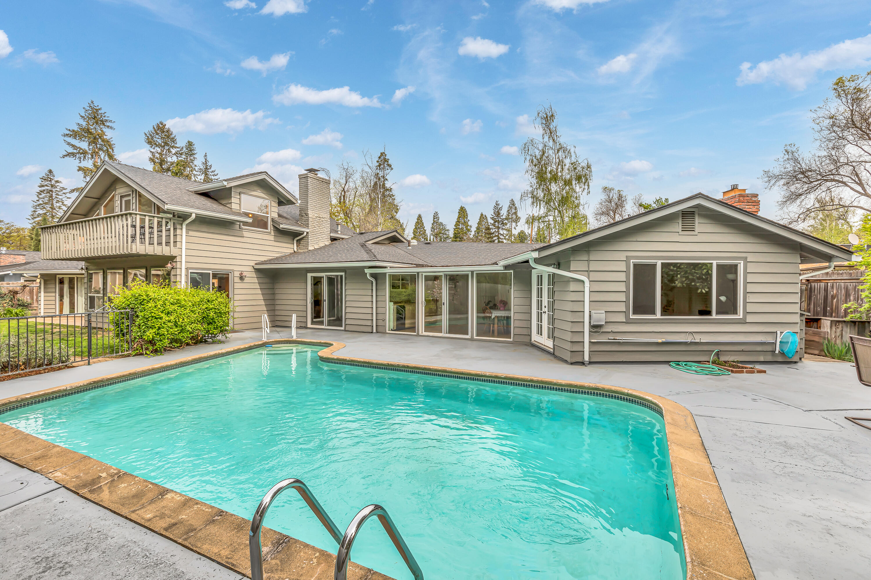 Siskiyou Heights Addition - Residential