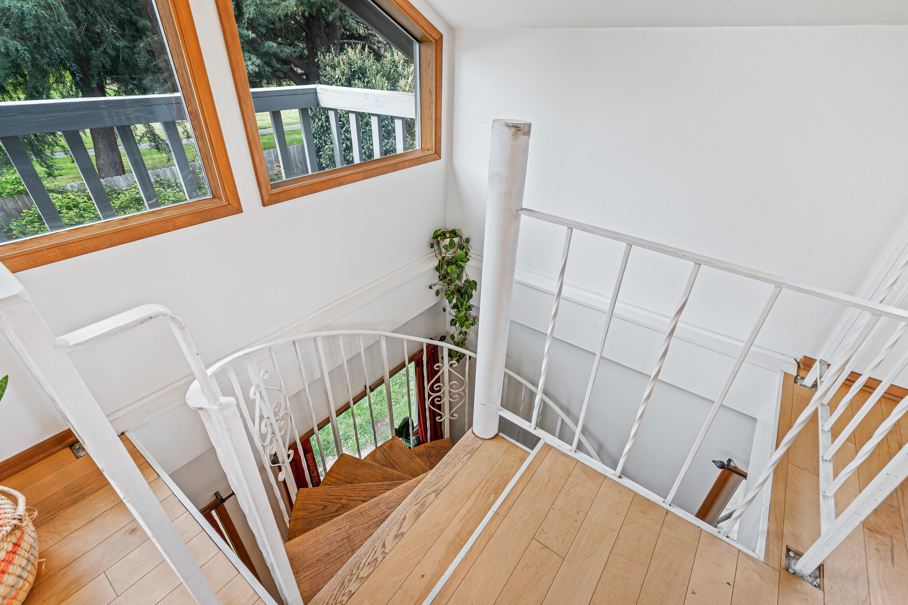 Siskiyou Heights Addition - Residential