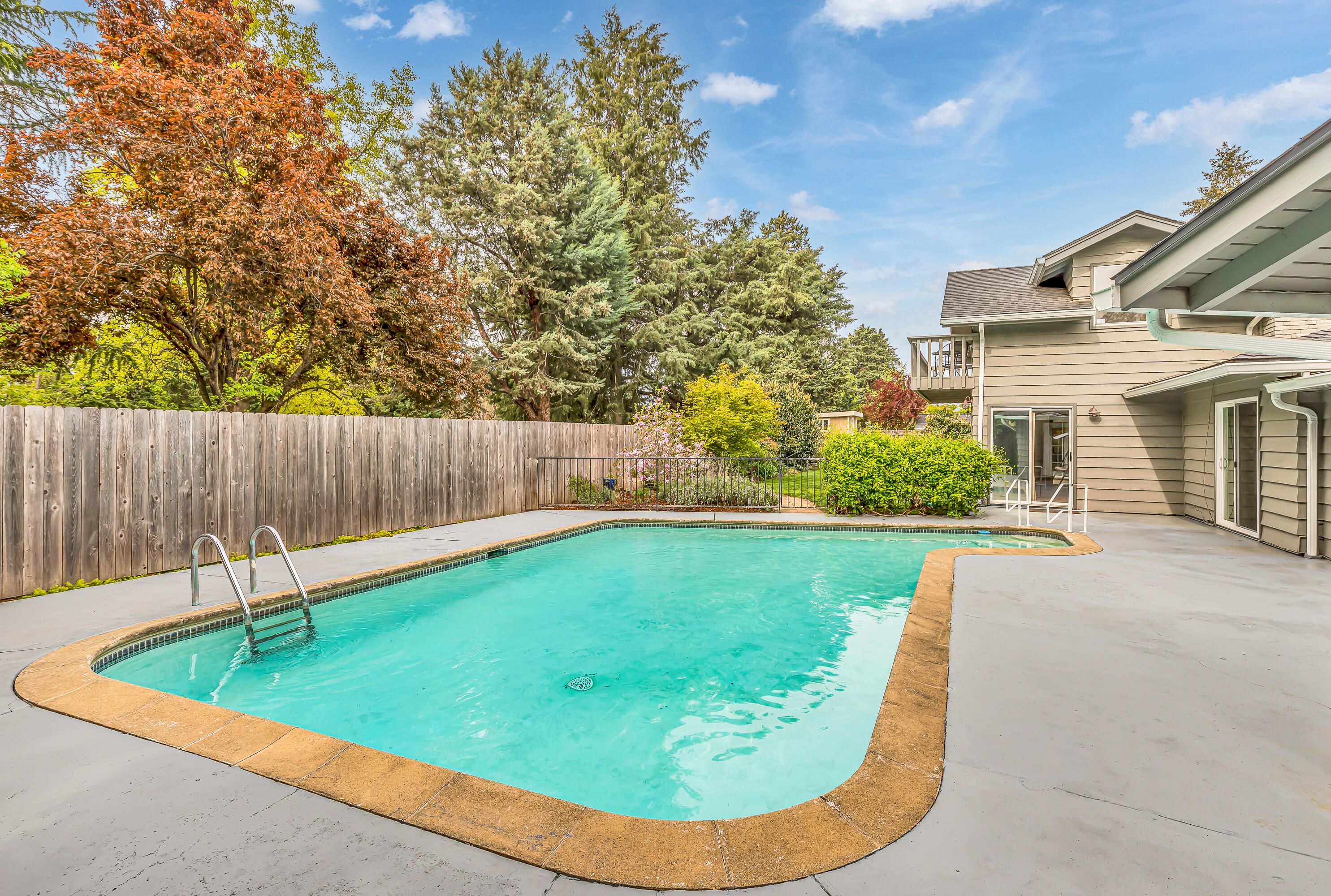 Siskiyou Heights Addition - Residential
