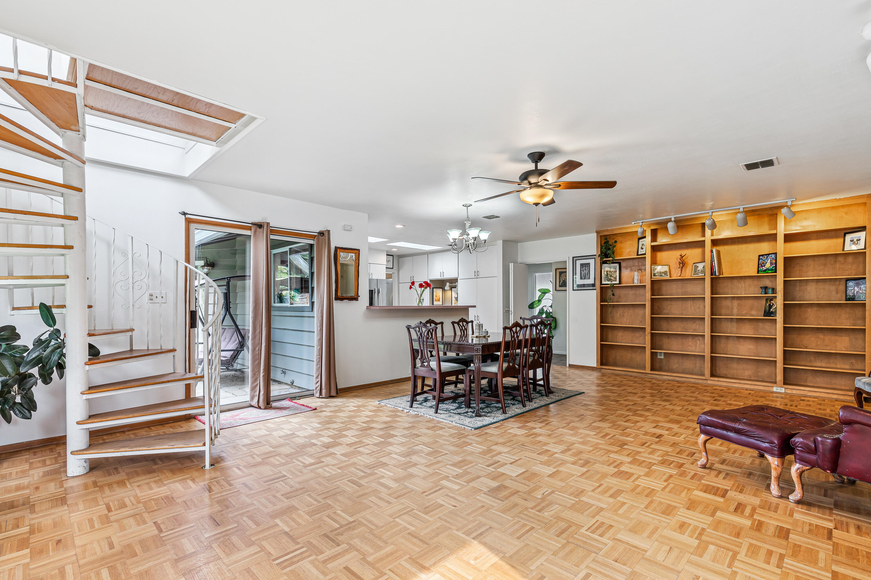 Siskiyou Heights Addition - Residential