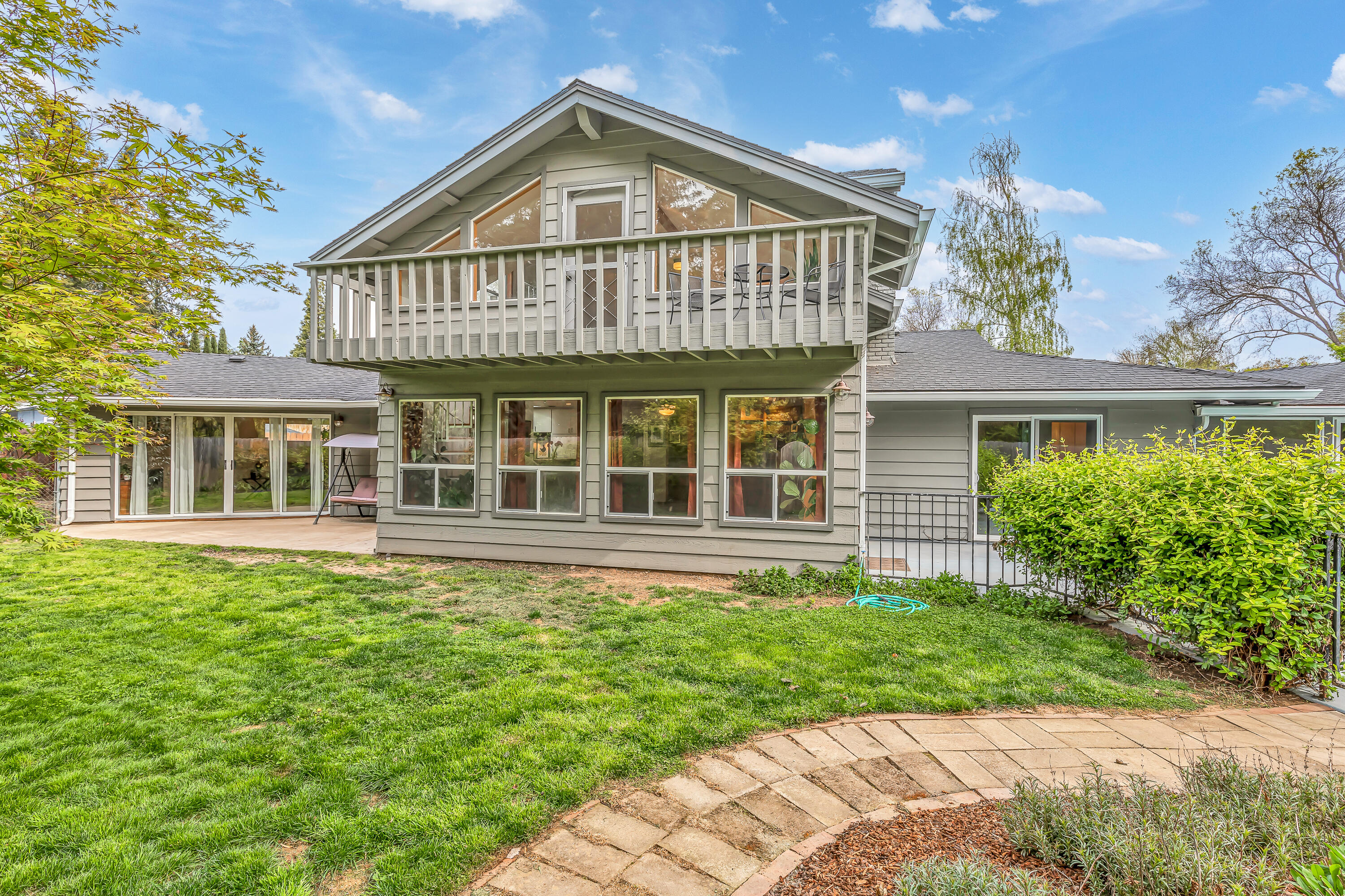 Siskiyou Heights Addition - Residential