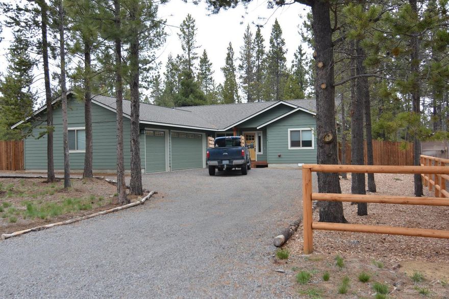 Custom built single level home, built in 2017. Open floor plan, vaulted ceilings. Kitchen with knotty cabinets, walk in pantry, granite counters eating bar and black stainless appliances. Enjoy a family bbq on the back patio while the kids and dogs play in the fully fenced backyard. Close to Sunriver, Mt. Bachelor & Cascade high lakes. 3 car attached garage with built-ins.