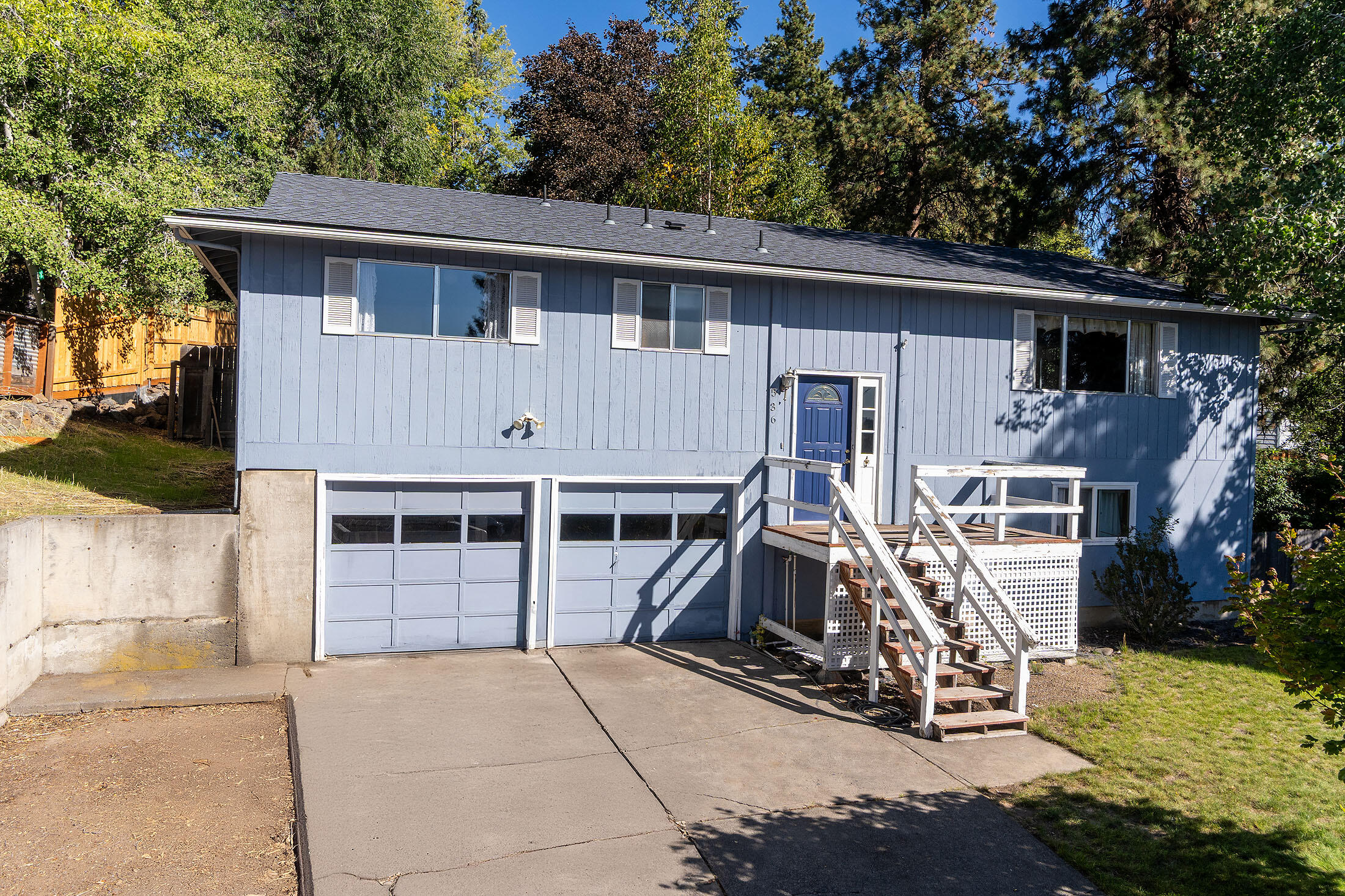 536 NW Saginaw Avenue