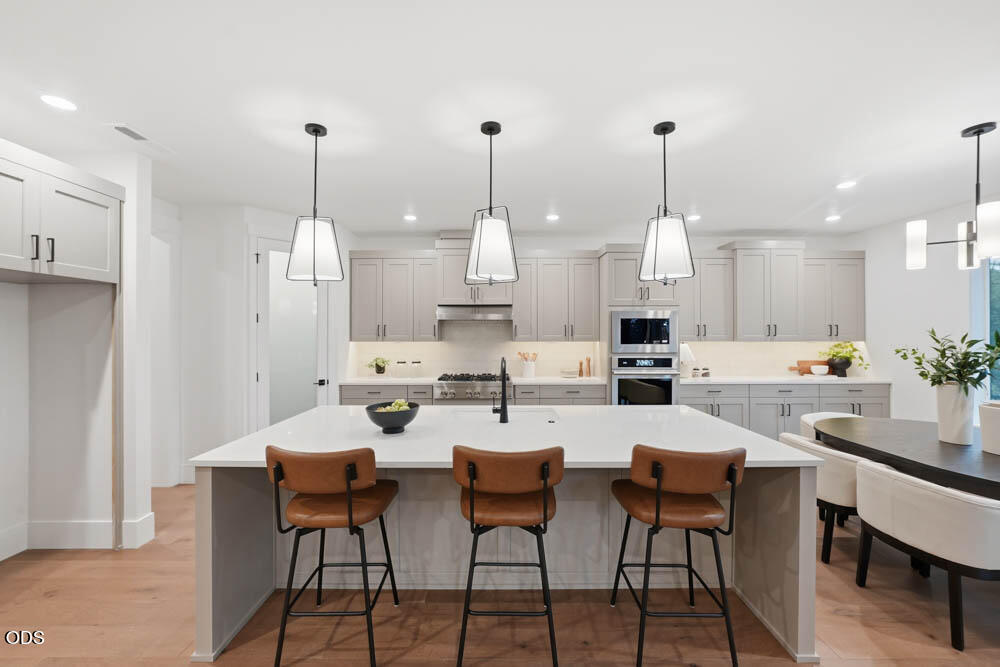 1307 NW Ochoa Drive
