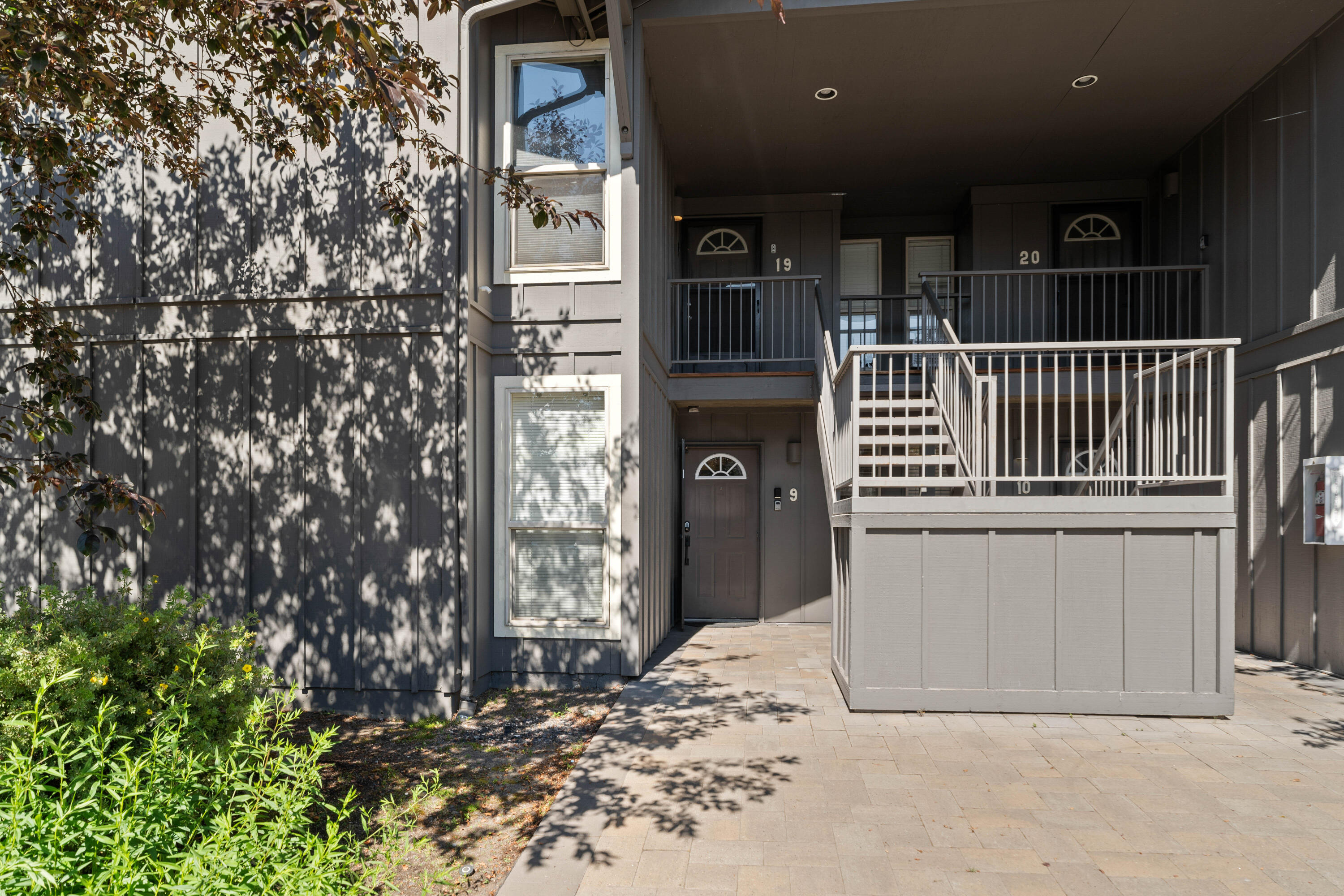 Abbot House Condo - Residential