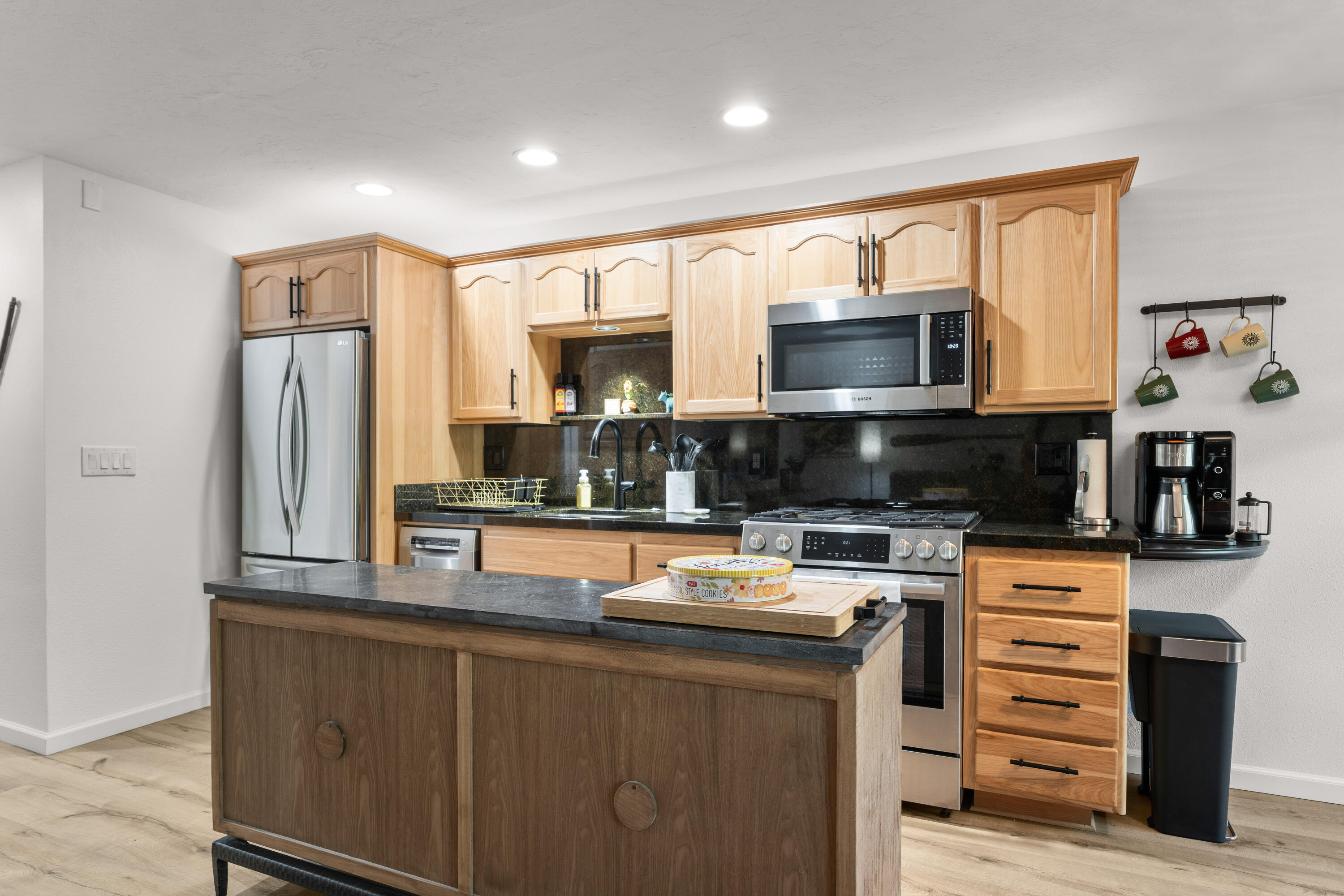 Abbot House Condo - Residential