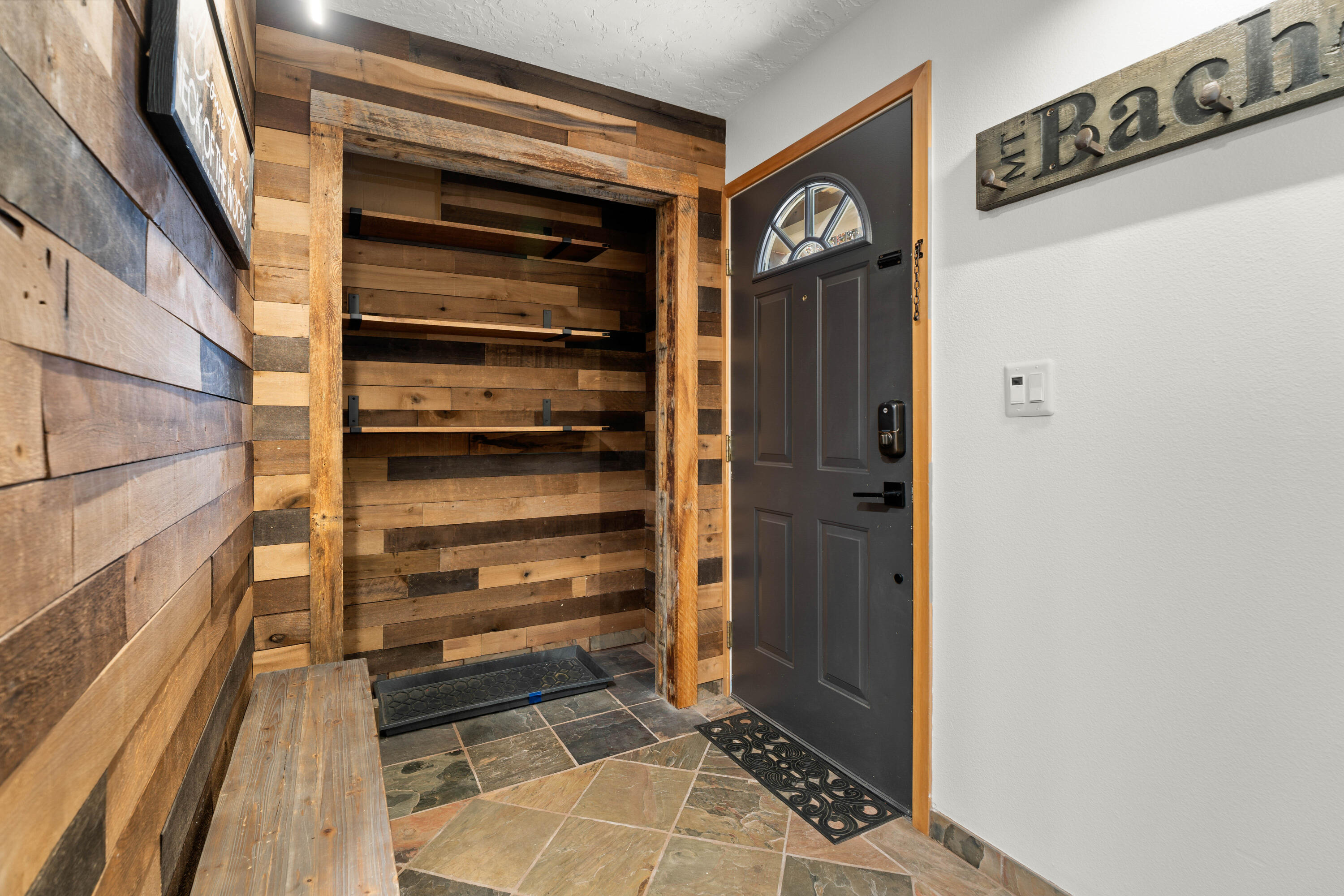 Abbot House Condo - Residential