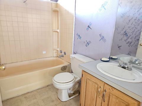 Tiny photo for 15314 Pioneer Road, Klamath Falls, OR 97601 (MLS # 220214329)