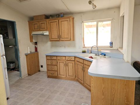 Tiny photo for 15314 Pioneer Road, Klamath Falls, OR 97601 (MLS # 220214329)