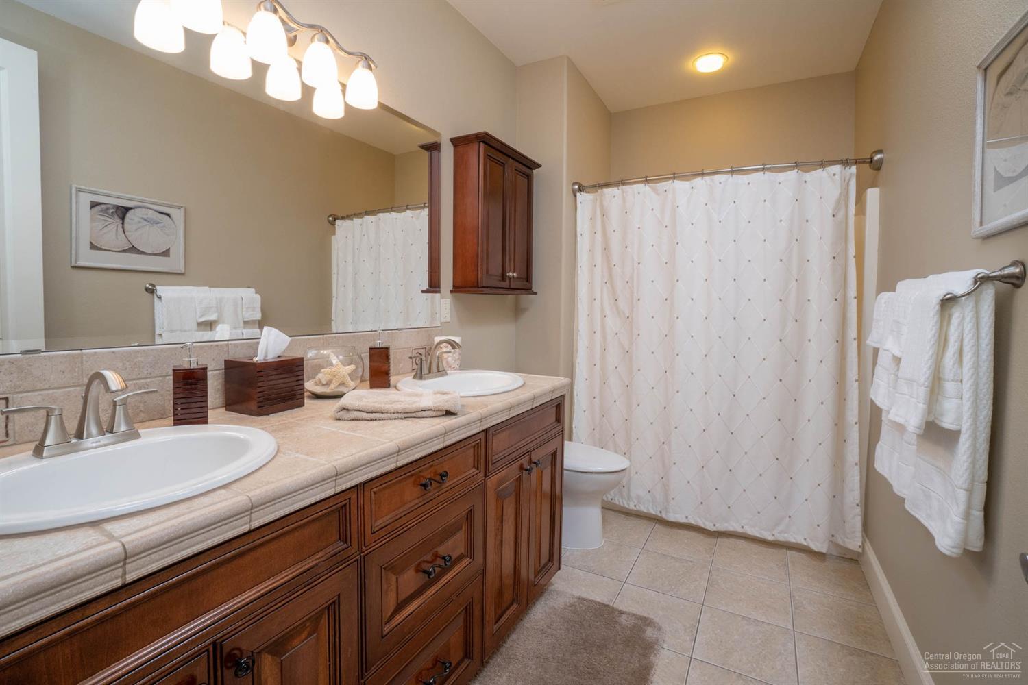 Awbrey Glen - Residential