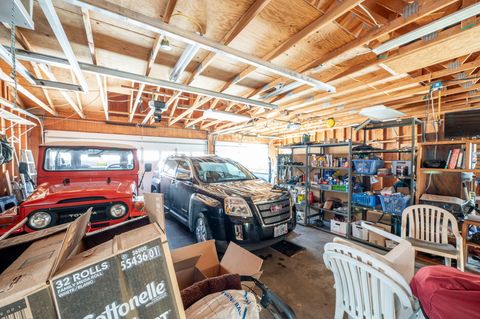 Tiny photo for 61747 Somerset Drive, Bend, OR 97702 (MLS # 220215313)