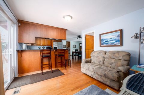 Tiny photo for 61747 Somerset Drive, Bend, OR 97702 (MLS # 220215313)