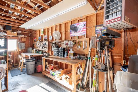 Tiny photo for 61747 Somerset Drive, Bend, OR 97702 (MLS # 220215313)