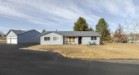 Tiny photo for 61747 Somerset Drive, Bend, OR 97702 (MLS # 220215313)