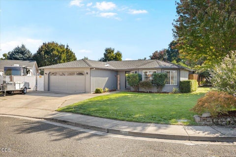 Photo of 1198 Glengrove Avenue, Central Point, OR 97502 (MLS # 220229742)