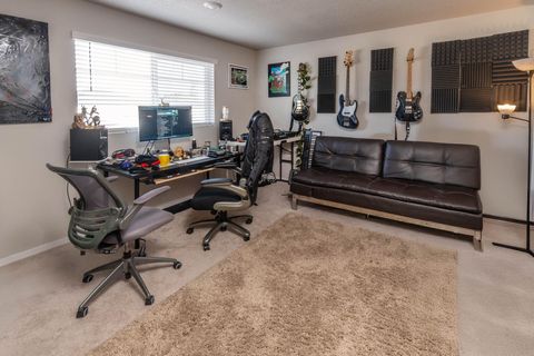 Tiny photo for 20513 SE Byron Avenue, Bend, OR 97702 (MLS # 220214213)