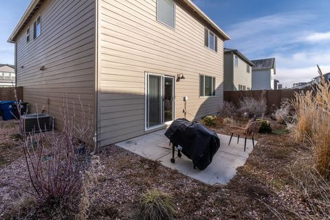 Tiny photo for 20513 SE Byron Avenue, Bend, OR 97702 (MLS # 220214213)