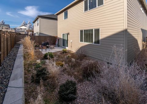 Tiny photo for 20513 SE Byron Avenue, Bend, OR 97702 (MLS # 220214213)