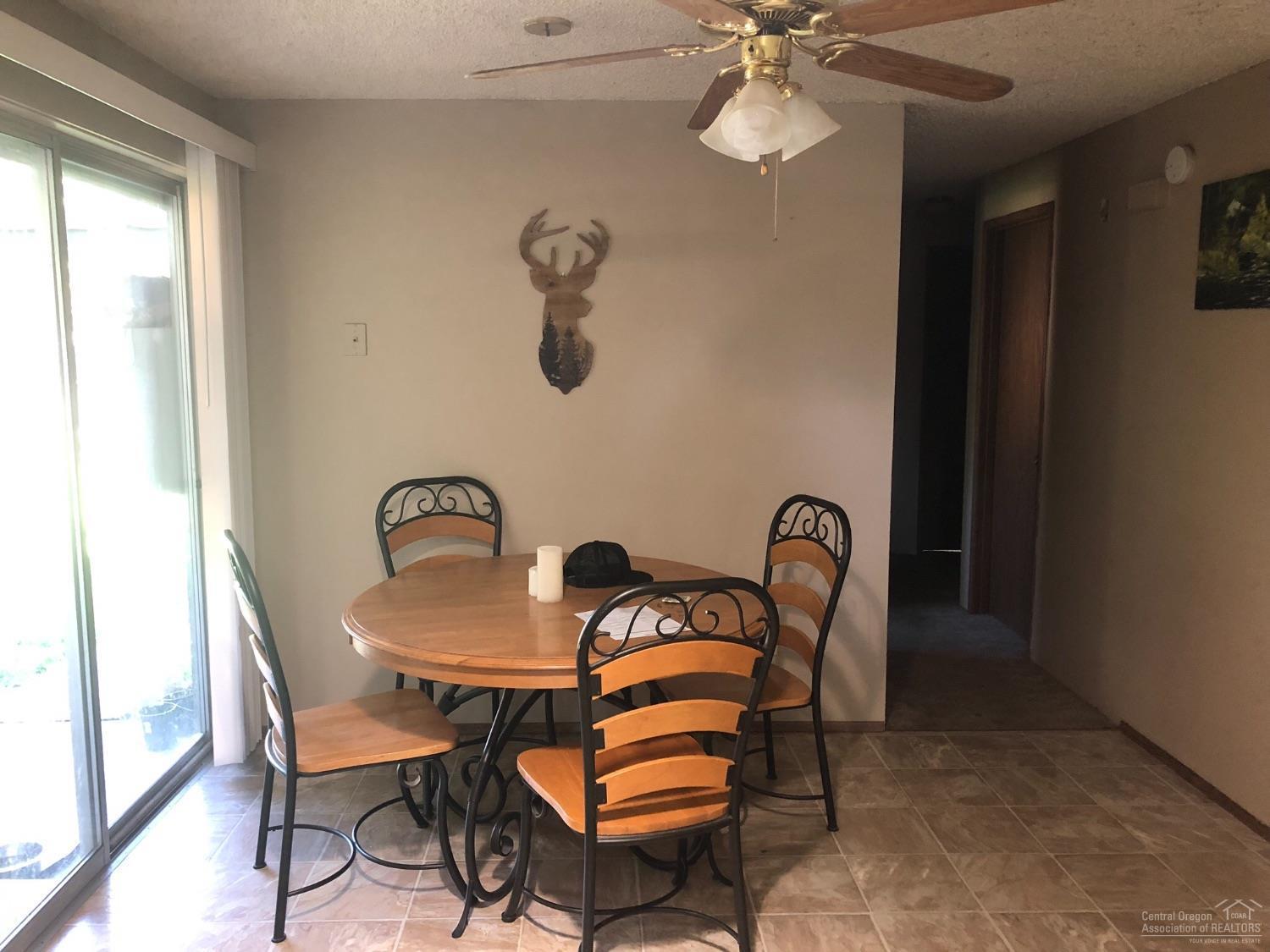 South Moreland Acres - Residential