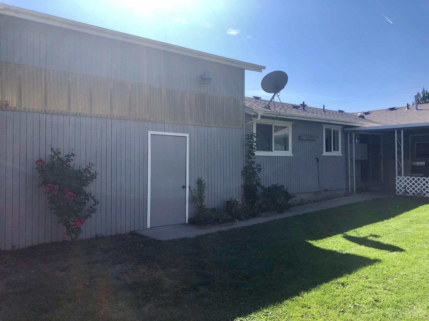 South Moreland Acres - Residential