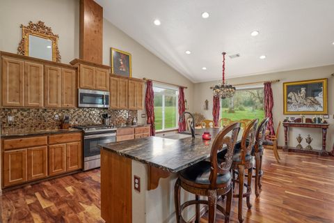 Tiny photo for 1775 Leland Road, Wolf Creek, OR 97497 (MLS # 220219255)