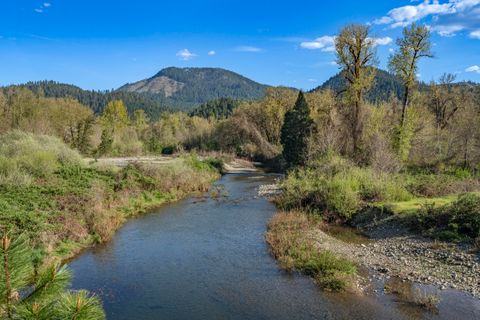 Tiny photo for 1775 Leland Road, Wolf Creek, OR 97497 (MLS # 220219255)