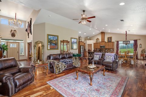 Tiny photo for 1775 Leland Road, Wolf Creek, OR 97497 (MLS # 220219255)